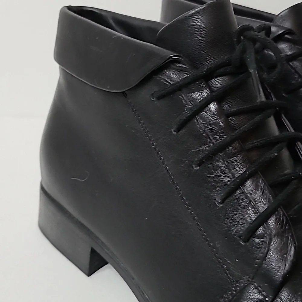 Vintage 90s Y2K St.Johns Bay Leather Ankle Booties Black Cuffed LaceUp Size 9.5W
